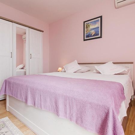 לוקבה Apartment Kuzmanic מראה חיצוני תמונה